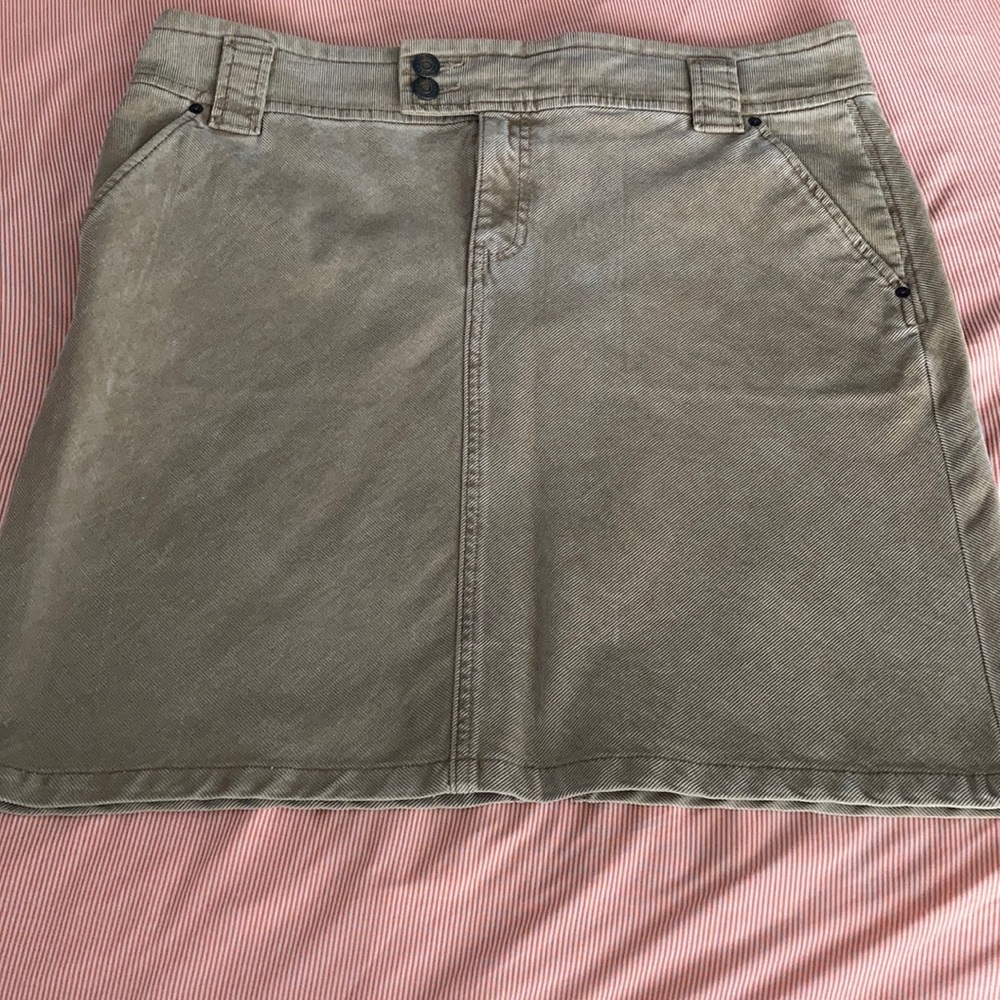 GUC GAP skirt